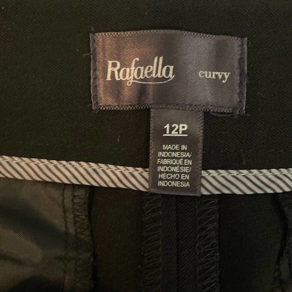 Rafaella Pants Womens Sz 12P Petite Black Curvy Fit Slim Dress Stretch Pockets - Picture 2 of 9